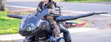 Un padre de tres niños con atrofia muscular espinal crea alucinantes disfraces para niños en sillas de ruedas