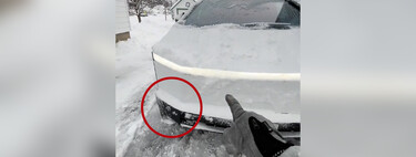 Las pick-up son herramientas de trabajo, pero la Tesla Cybertruck no puede ni con un poco de nieve: los faros se quedan totalmente tapados