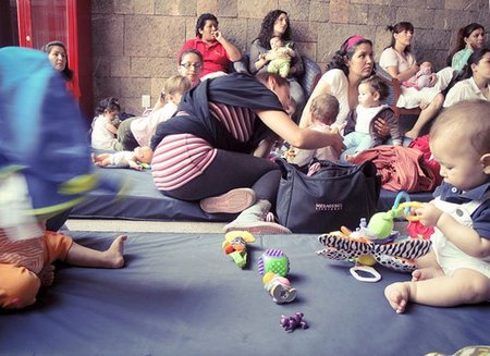¿Estas embarazada y quieres dar el pecho? Pásate por un grupo de apoyo a la lactancia