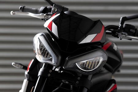 Triumph Street Triple R 2020 35