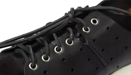 ¿Sneakers o zapatos? Cinco propuestas que te darán juego como si fueran las dos