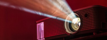 Si tienes alguno de estos proyectores en casa, cuidado: en Europa van a dejar de venderse en 2026 por cuestiones de salud
