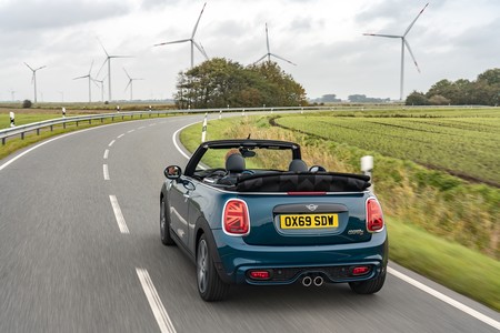 Mini Cabrio Sidewalk 2020 012