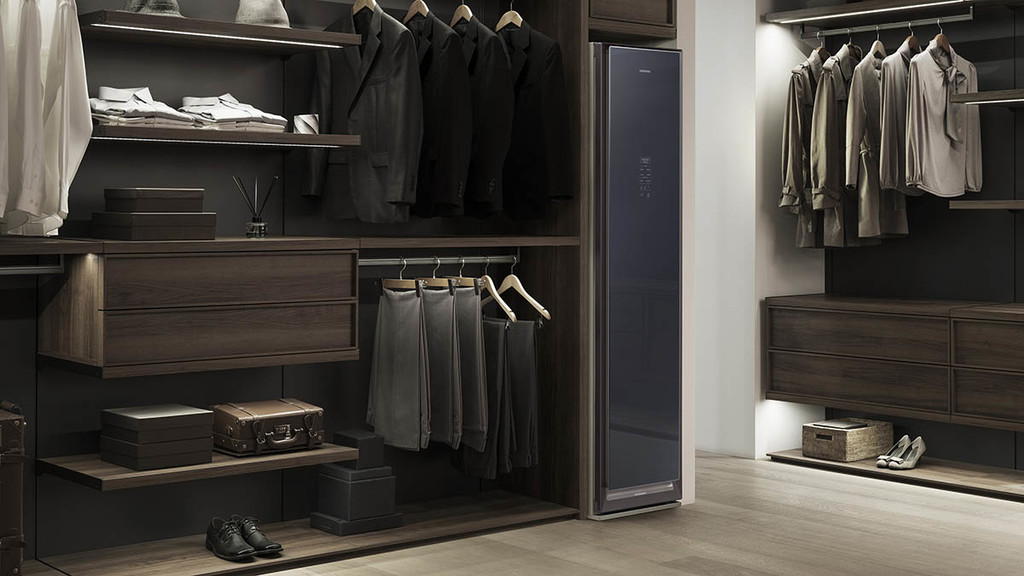 AirDresser es la propuesta de Samsung para mantener la ropa desinfectada, libre de olores y planchada sin necesidad de lavado