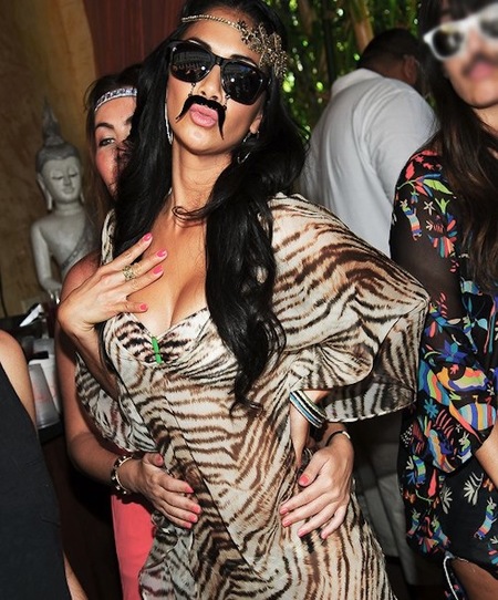 Nicole Scherzinger estará contentísima de entrar en <em>X Factor</em> pero Lewis no creo que opine igual...