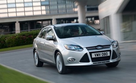 Ford-Focus-2012