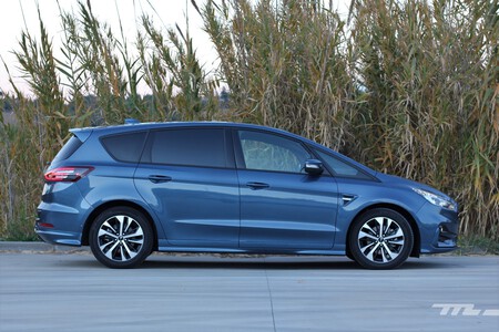 Ford S Max Híbrido FHEV 2022 Prueba - vista lateral