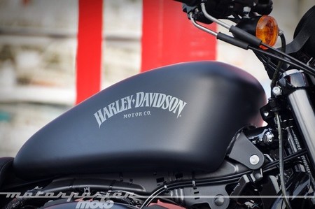 Harley-Davidson Sportster Iron 883