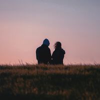 Hay un motivo por el que tu cerebro intenta resolver los traumas de tu ex con tu nueva pareja: el "bug" de las relaciones tóxicas