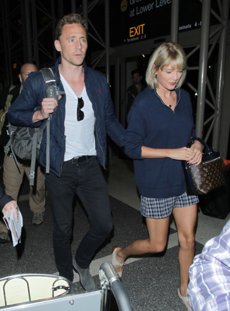 Tom Hiddleston empieza a estar un poquito harto de ir detrás de Taylor Swift