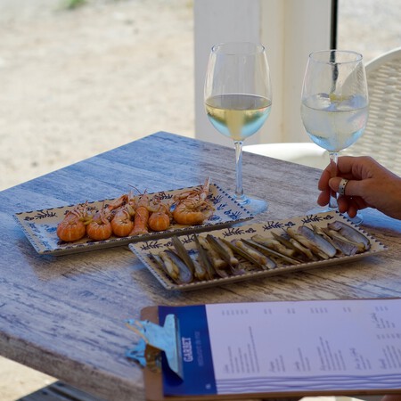 Pueblo Pesquero Costero Espana Cataluna Medieterraneo Mar Playa Paseo Buena Comida Escapada Viaje