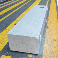 Barcelona retirará los bloques de hormigón relacionados con la muerte de un motorista pero pondrá otros "más seguros"