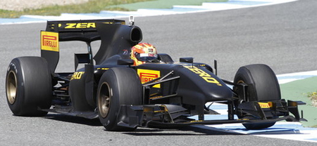 Según Paul Hembery, el estrecho margen de uso de los Pirelli se debe a que su coche de pruebas es de 2010