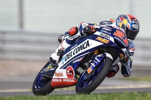 Fabio Di Giannantonio tira de agresividad para llevarse una merecida victoria de Moto3 en Brno
