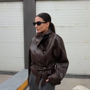 Se acabaron las chaquetas largas: Zara tiene las cinco chaquetas cortas perfectas para los looks más sofisticados de primavera