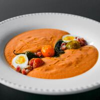 He cambiado mi salmorejo por esta versión proteica sin pan y no me arrepiento: está mucho más buena