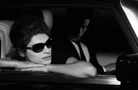 Karl y Baptiste siguen en su amor laboral gracias a la campaña eyewear de Chanel