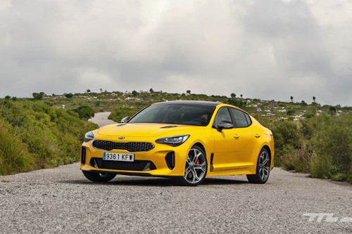 Probamos el Kia Stinger GT 3.3 T-GDi, 366 CV de gran turismo coreano al estilo alemán
