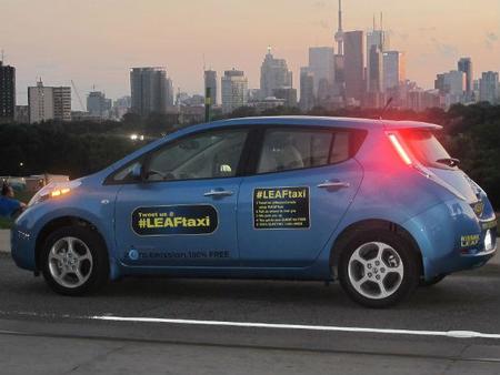 Vuelven los trayectos de taxi gratis a bordo de un Nissan Leaf