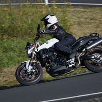 BMW vende motos escandalosas y la multan con 1.8 millones de pesos