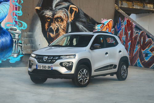 Descuentos de la semana: el Dacia Spring eléctrico por menos de 100 euros al mes y un Kia XCeed PHEV con ofertón