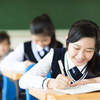 Que las niñas empiecen la primaria un año antes porque así serán más atractivas para tener hijos. La cancelable idea de Corea del Sur para aumentar la natalidad