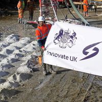 Reino Unido gasta millones de libras en la extracción de litio a partir de granito: necesita baterías para sus coches eléctricos 