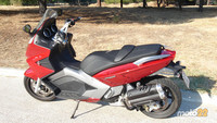 Prueba de la Gilera GP800 (2/4)