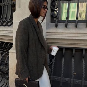 Novedad en Zara: los vestidos más elegantes de entretiempo que dictan las tendencias del otoño 2026 