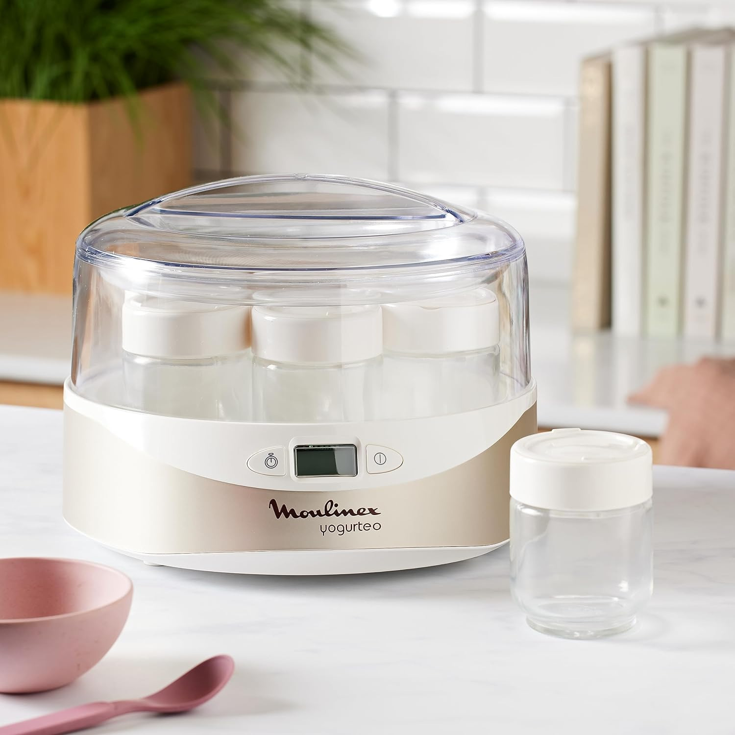 Yogurtera eléctrica Moulinex YG231 programable hasta 15 horas y stop automático.