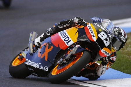MotoGP Portugal 2012: Última vuelta de infarto en Moto2