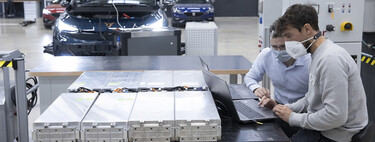 Científicos de la universidad de Clemson eliminan de un plumazo uno de los mayores miedos al coche eléctrico: los incendios que no se apagan