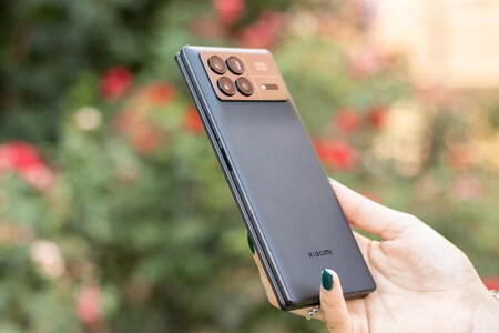 Xiaomi Mix Fold 3 には、2 倍望遠のおかげで最も多用途なセクションがあります