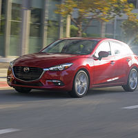 El prototipo del nuevo Mazda3 podría presentarse en octubre y estrenar el sistema HCCI