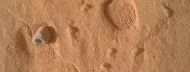 Um robô da NASA enviou uma imagem misteriosa de Marte, que os pesquisadores estão tendo muita, muita dificuldade em explicar  