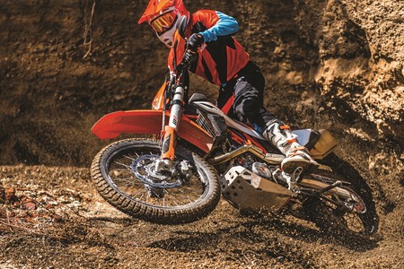 Ktm 690 Enduro R 2019 007