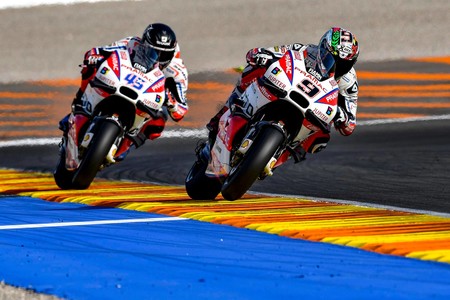 Petrucci Redding Motogp 2016 Gp Valencia
