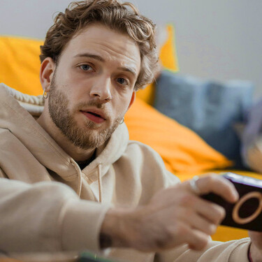 La psicología dice que los adultos entre los 30 y 40 años que siguen jugando videojuegos están construyendo algo que no verán hasta los 70 