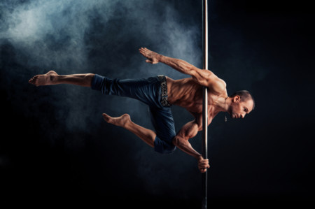 Anímate a quemar grasa con el Pole Dance Fitness