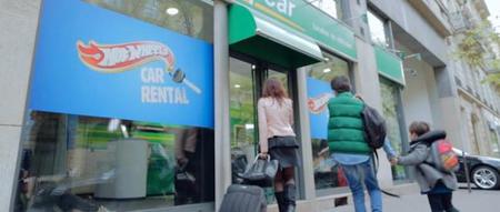 Europcar ofrece la posibilidad de que los niños también tengan su cochecito de alquiler en vacaciones