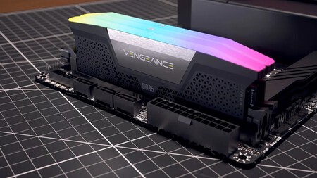 Vengeance Rgb Ddr5 Black Render Width 1000 Format Webp