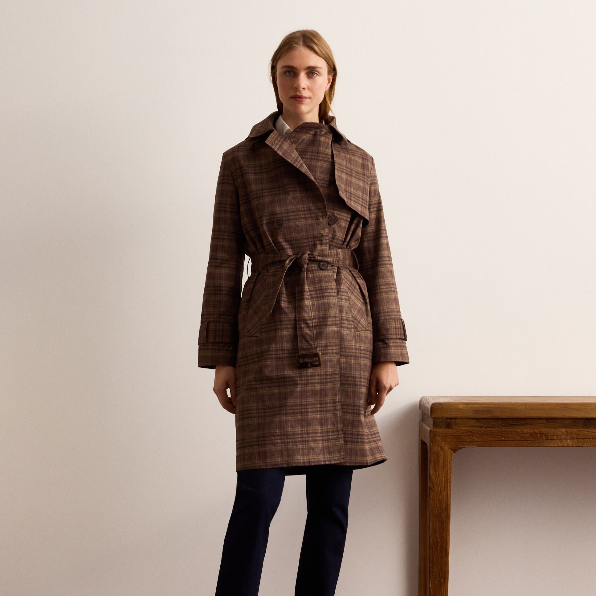 Trench de mujer de cuadros con capucha - Lloyd's