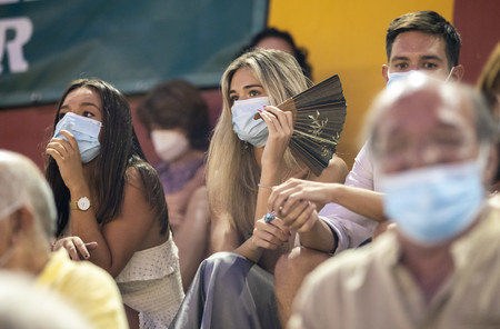 La primera vez de Ana Soria: nerviosa, sin mantilla y en Huelva