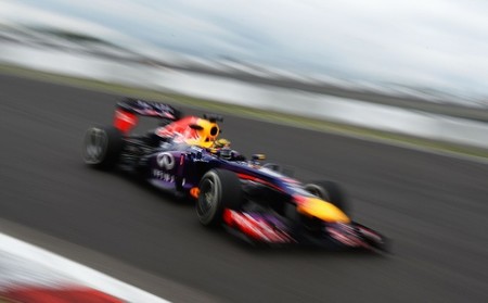 Sebastian Vettel marca la pauta en casa