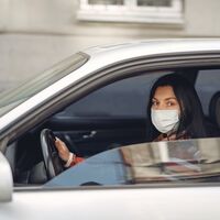 Un nuevo estudio revela las medidas a seguir para prevenir el contagio de COVID dentro del auto