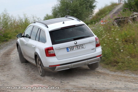 Skoda Scout 2014
