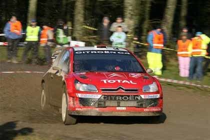 Victoria para Hirvonen y título mundial para Loeb