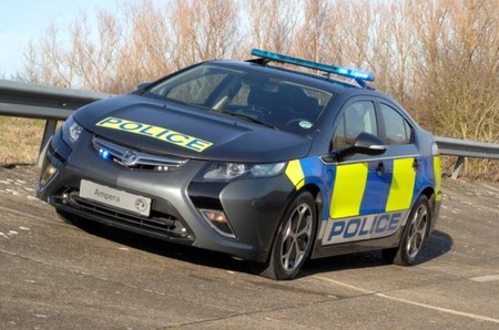 El Vauxhall Ampera se viste de uniforme para Scotland Yard