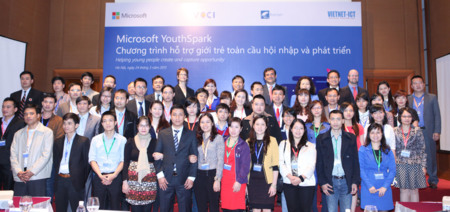 Microsoft invertirá 3 millones de dólares en el programa YouthSpark de Vietnam