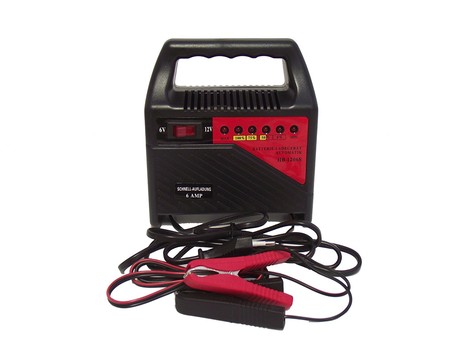 Cargador de batería para coche a 6 y 12 voltios Filmer 36198 por 18 euros en Amazon